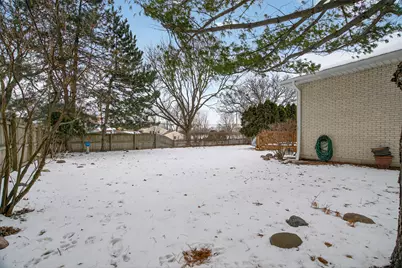 [Address not provided], Downers Grove, IL 60516 - Photo 40