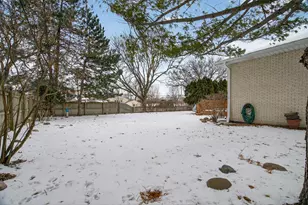 [Address not provided], Downers Grove, IL 60516 - Photo 40