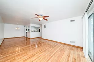 5300 Carriage Way Dr, Rolling Meadows, IL 60008 - Photo 8