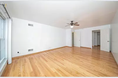 5300 Carriage Way Drive #107, Rolling Meadows, IL 60008 - Photo 12