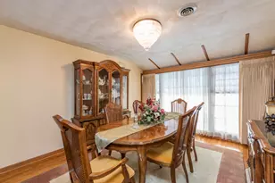 1118 Shiloh Blvd, Zion, IL 60099 - Photo 10
