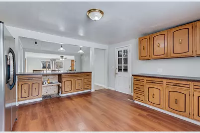 18040 Springfield Avenue, Homewood, IL 60430 - Photo 6