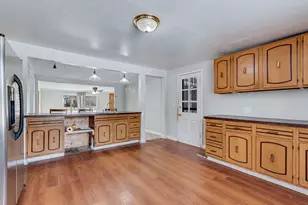 18040 Springfield Ave, Homewood, IL 60430 - Photo 6