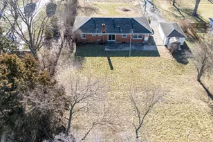 704 Grego Ct, Prospect Heights, IL 60070 - Photo 2