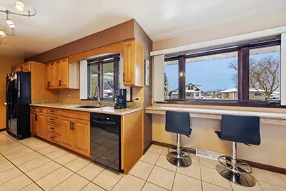 7216 S Octavia Avenue, Bridgeview, IL 60455 - Photo 22