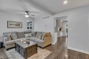 5421 Cleveland Dr, McHenry, IL 60050 - Photo 4