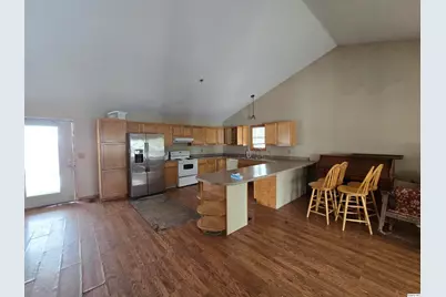 111 E Chestnut, Mt. Sterling, IL 62353 - Photo 4