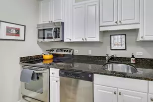 10 E Ontario St, Chicago, IL 60611 - Photo 8