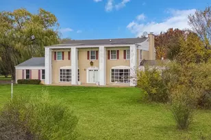 17230 W Il Route 173 Rte, Old Mill Creek, IL 60083 - Photo 2