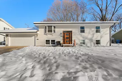 1108 S 12th Street, Saint Charles, IL 60174 - Photo 1