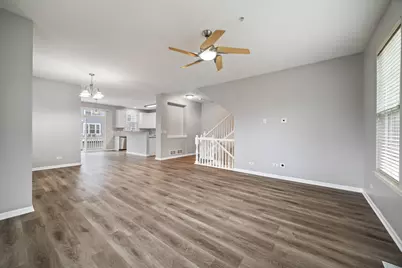 982 Tuscany Drive, Streamwood, IL 60107 - Photo 4