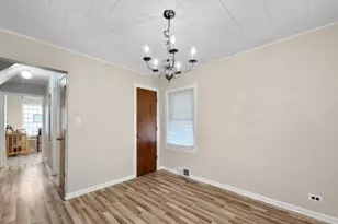 2247 S 21st Ave, Broadview, IL 60155 - Photo 4