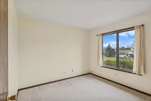 419 N Thornwood Dr, McHenry, IL 60050 - Photo 14