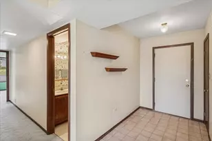 419 N Thornwood Dr, McHenry, IL 60050 - Photo 16