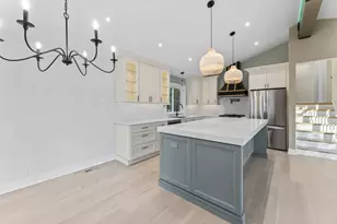 700 Florence Dr, Park Ridge, IL 60068 - Photo 10