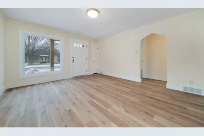 [Address not provided], Loves Park, IL 61111 - Photo 8