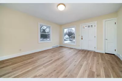 [Address not provided], Loves Park, IL 61111 - Photo 6