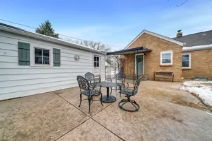 [Address not provided], Loves Park, IL 61111 - Photo 32