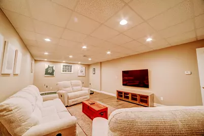 558 E Martin Avenue, Watseka, IL 60970 - Photo 32