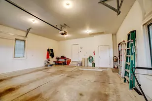 558 E Martin Ave, Watseka, IL 60970 - Photo 46