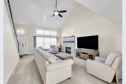 255 Midlane Drive, Crystal Lake, IL 60012 - Photo 4