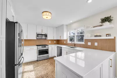 255 Midlane Drive, Crystal Lake, IL 60012 - Photo 8