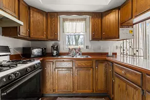 2417 E Green St, Urbana, IL 61802 - Photo 12