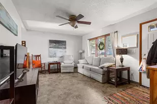 2417 E Green St, Urbana, IL 61802 - Photo 10