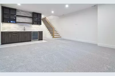 1521 N Lawndale Avenue, Chicago, IL 60651 - Photo 16