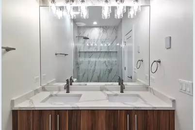 1521 N Lawndale Avenue, Chicago, IL 60651 - Photo 12