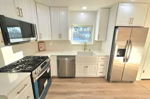 7434 Emerson St, Morton Grove, IL 60053 - Photo 10