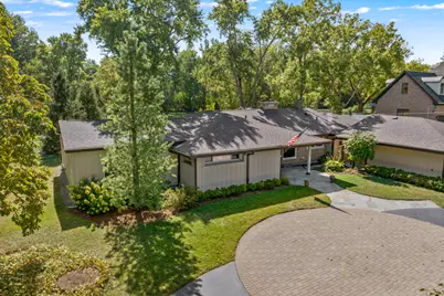 16280 W Woodbine Circle, Vernon Hills, IL 60061 - Photo 4