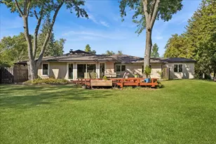 16280 W Woodbine Cir, Vernon Hills, IL 60061 - Photo 22