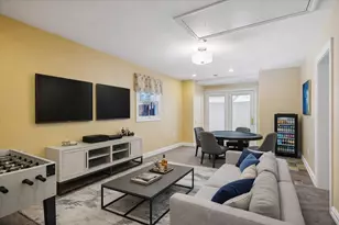 16280 W Woodbine Cir, Vernon Hills, IL 60061 - Photo 12