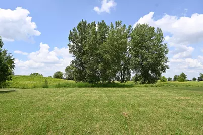 3900 W Nettle Creek Drive, Morris, IL 60450 - Photo 1