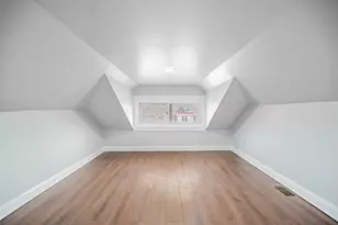 7715 S Oglesby Ave, Chicago, IL 60649 - Photo 24