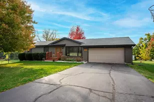 295 Forestcliff Ct, Davis, IL 61019 - Photo 30