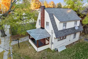 233 Oakwood Ave, Rockford, IL 61101 - Photo 12