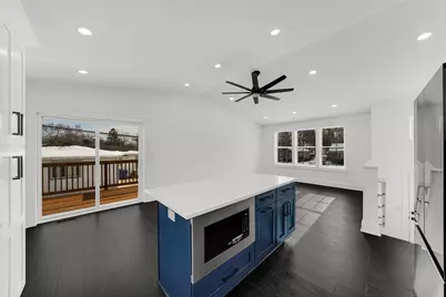 17830 W Winnebago Drive, Grayslake, IL 60030 - Photo 6