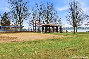 8915 Pine Ave, Wonder Lake, IL 60097 - Photo 28