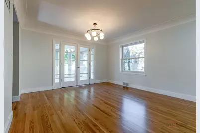 7810 Kildare Avenue, Skokie, IL 60076 - Photo 6