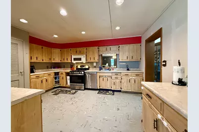 301 S Walnut Street, Clifton, IL 61727 - Photo 4