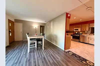 301 S Walnut Street, Clifton, IL 61727 - Photo 4