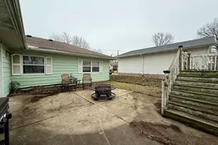 301 S Walnut St, Clifton, IL 61727 - Photo 22
