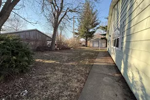 301 S Walnut St, Clifton, IL 61727 - Photo 26