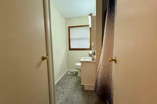 301 S Walnut St, Clifton, IL 61727 - Photo 12