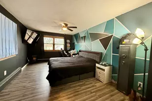 301 S Walnut St, Clifton, IL 61727 - Photo 18