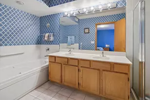 5340 N Lowell Ave, Chicago, IL 60630 - Photo 14