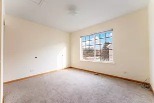 61 Cantal Ct, Wheeling, IL 60090 - Photo 10