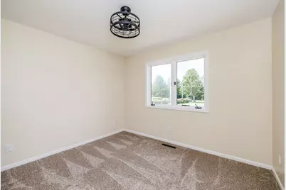 704 N Rose Farm Road, Woodstock, IL 60098 - Photo 20